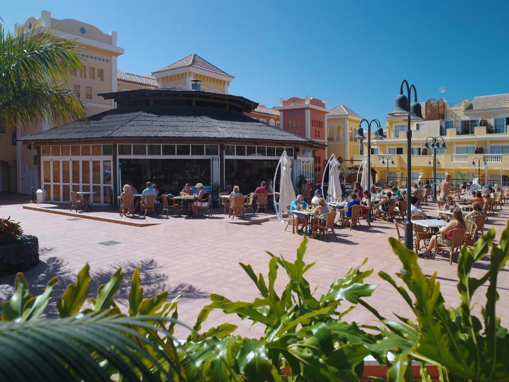 Apartamentos Granada Park Playa de las Américas Buitenkant foto